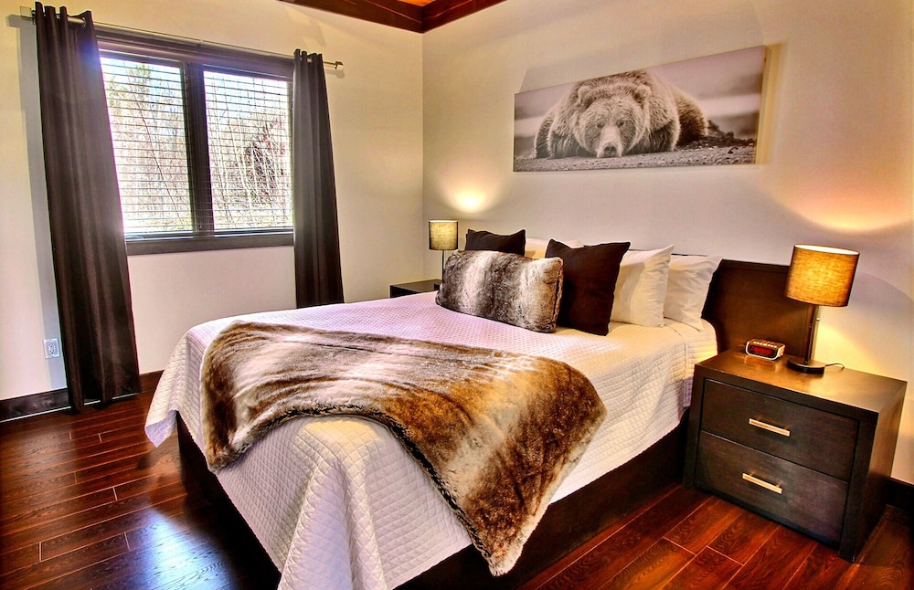 Chalet, 2 Bedrooms, 2 Bathrooms