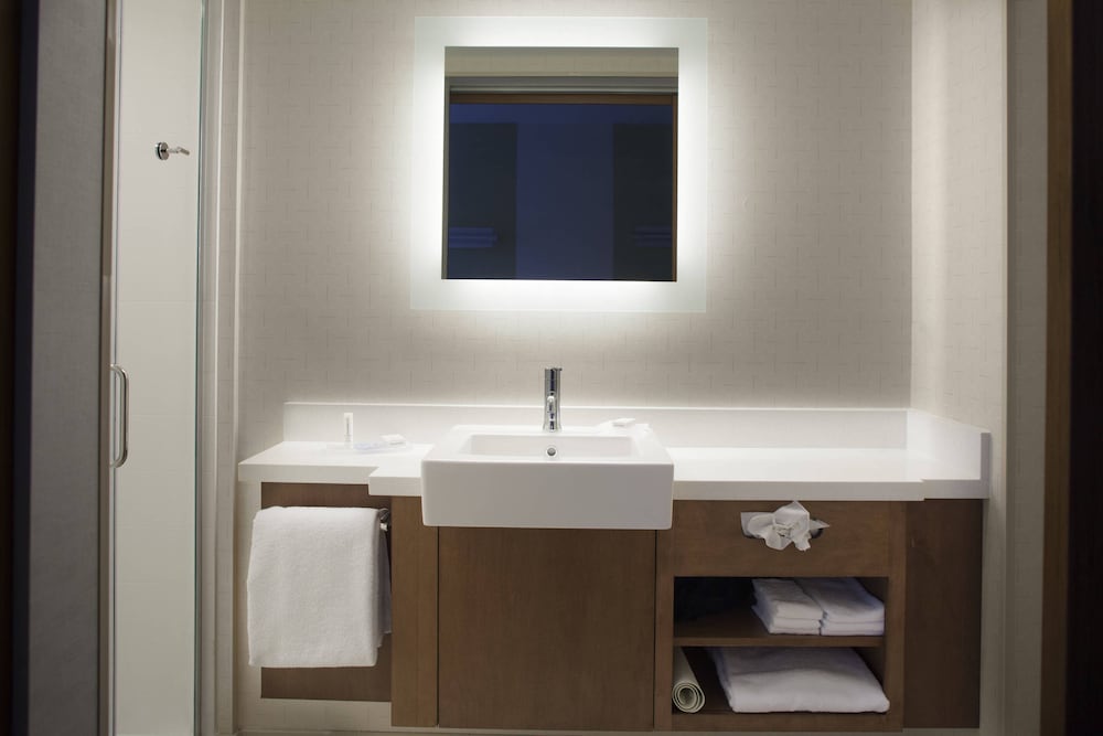 Suite, Multiple Beds photo 3