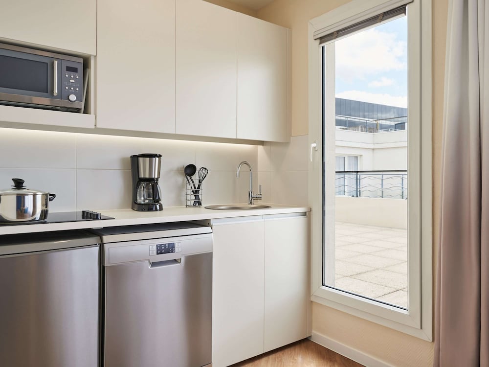 Apartment, 2 Bedrooms, Balcony - Photo 4