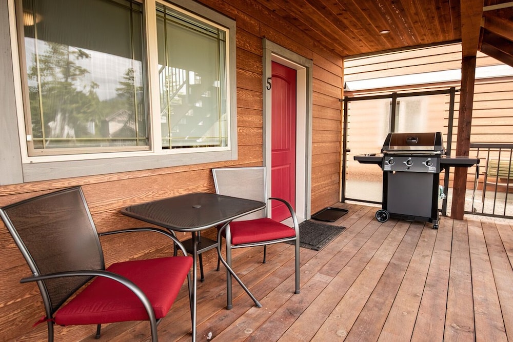 Premier Cabin photo 3