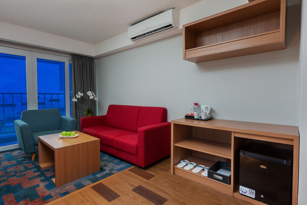 ASTON Suite - Photo 4