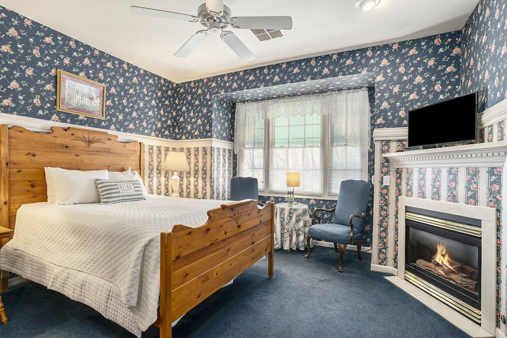Linden Room