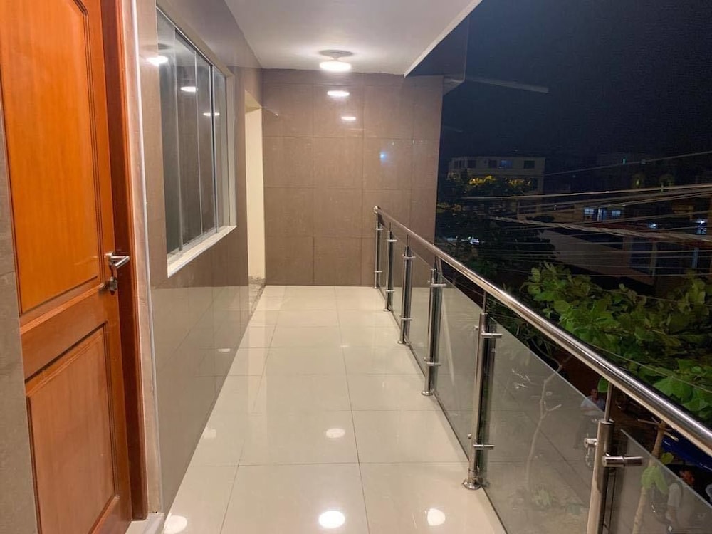 Family Room, 2 Double Beds, Air conditioning, City View photo 3
