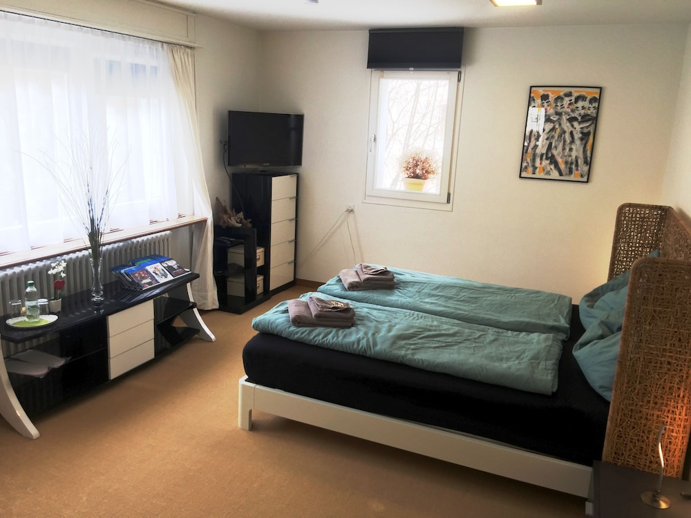 Comfort Double Room, 1 Queen Bed, Shared Bathroom, Garden Area photo 1