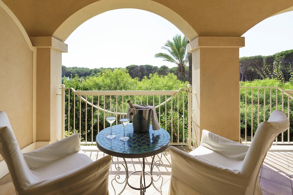 Luxury Suite, Balcony - Photo 7