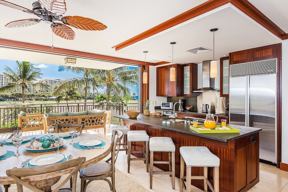 Condo, Multiple Beds, Balcony, Pool View photo 3