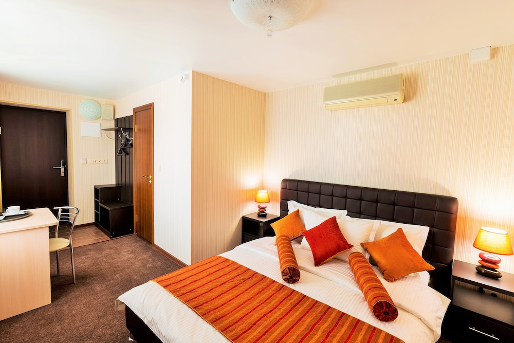 Business Double Room photo 3