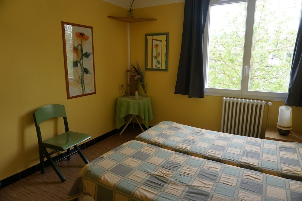 Economy Double Room photo 1