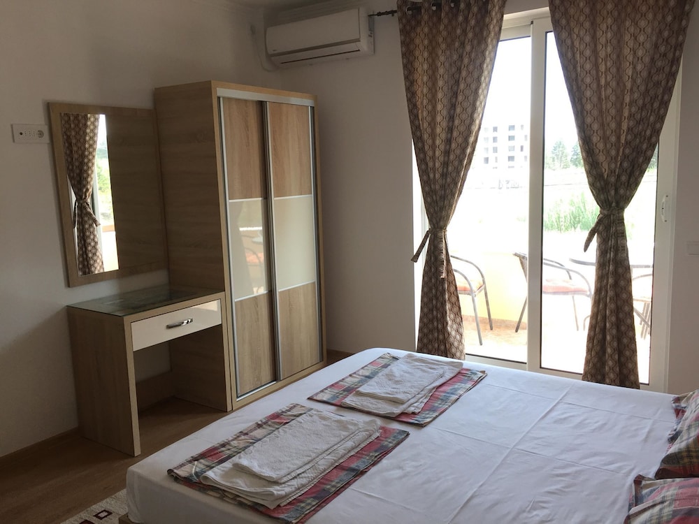 Apartment, 1 Bedroom, Balcony photo 3