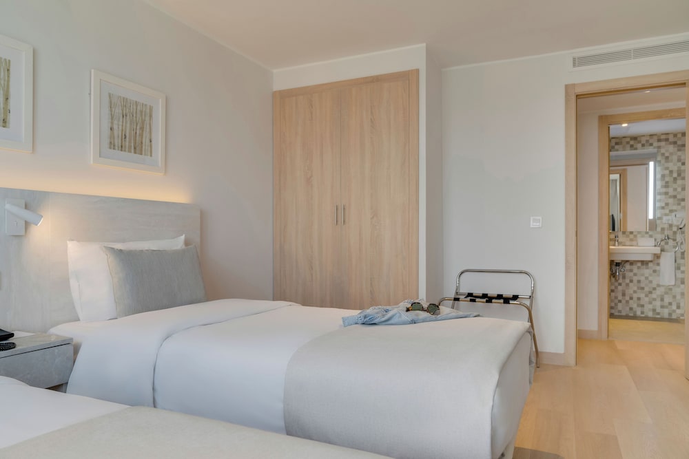 Family Suite, 2 Bedrooms (Premium) - Photo 3