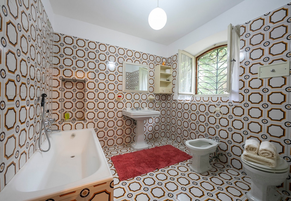 Family Villa, Multiple Beds, Garden Area (Villa Delle Palme Saltwater Private) photo 2