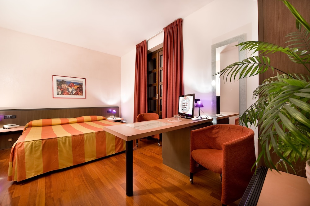 Classic Double Room, Mountain View photo 2