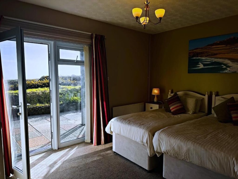 Twin Room, Sea View photo 3