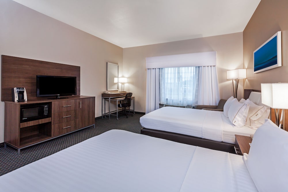 Suite, 1 Bedroom (1 King, Sofa Bed) - Photo 6