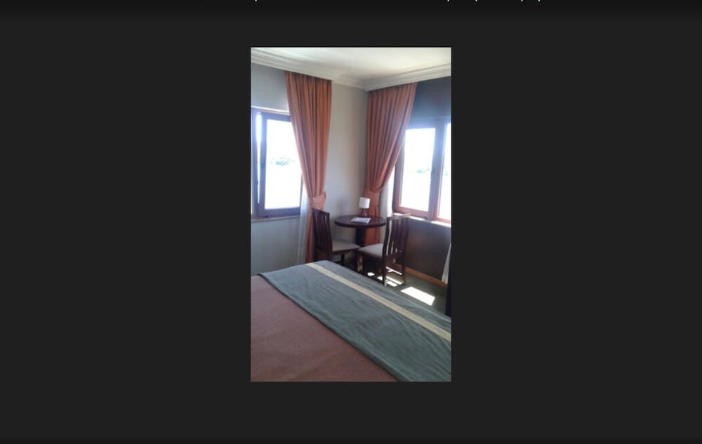 Room, 1 Queen Bed, River View photo 3