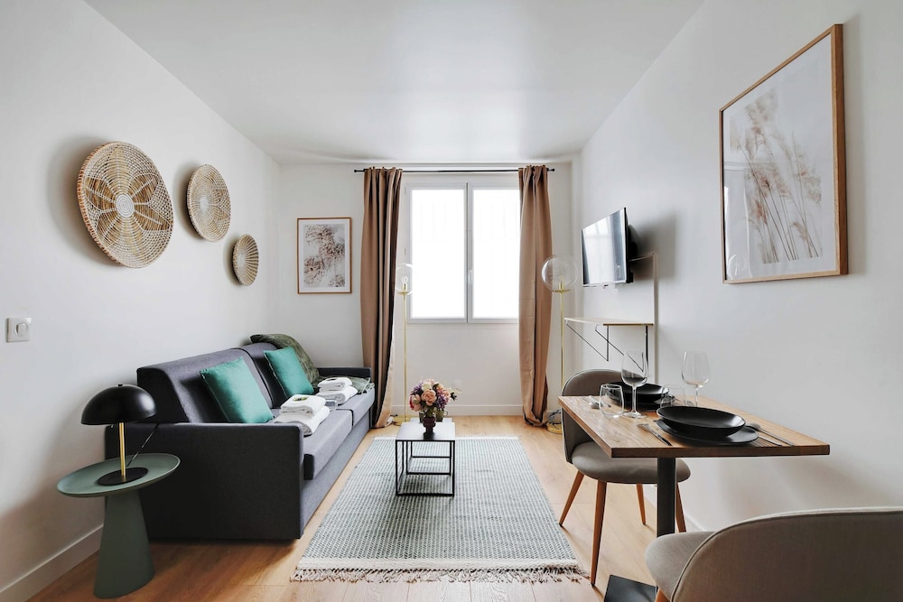 Apartment photo 1