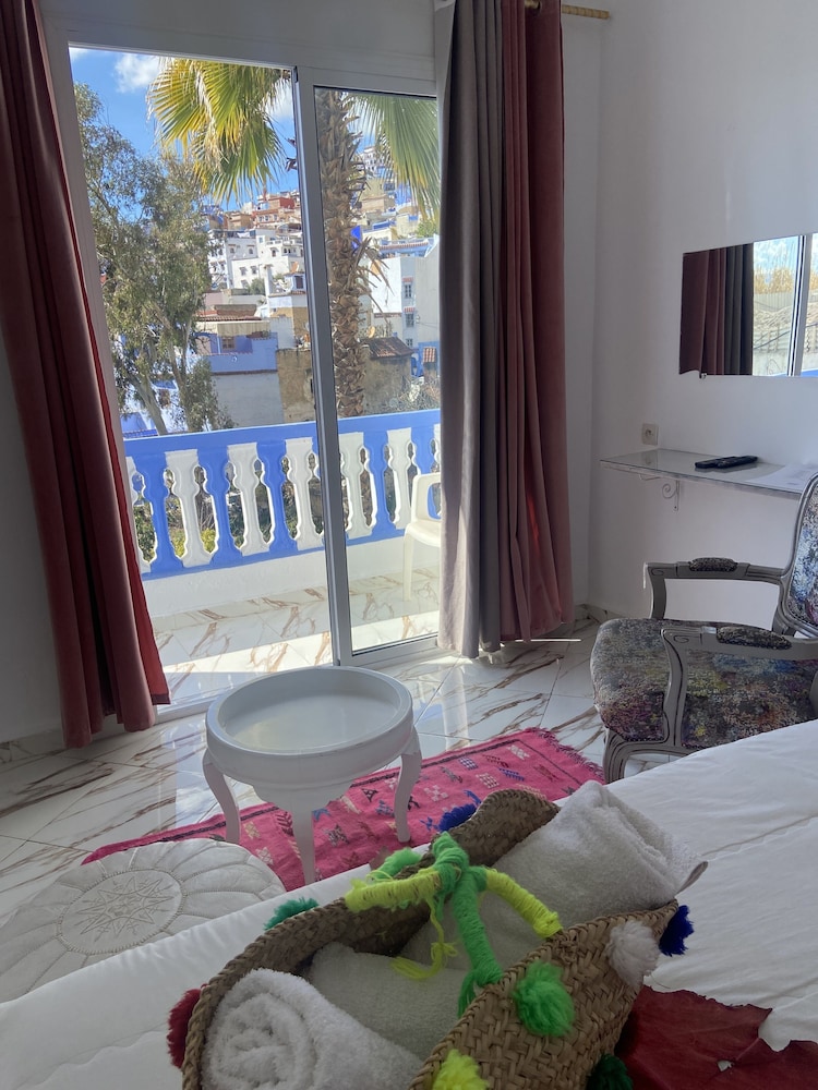 Junior Suite, 1 Bedroom, Non Smoking, Balcony photo 3