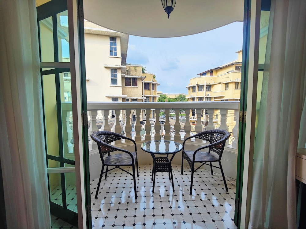 Deluxe Double Room, Corner photo 2