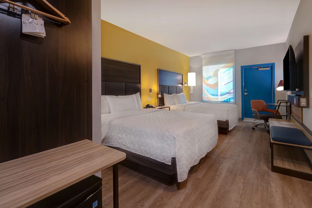 Room, 2 Queen Beds, Accessible, Balcony - Photo 6