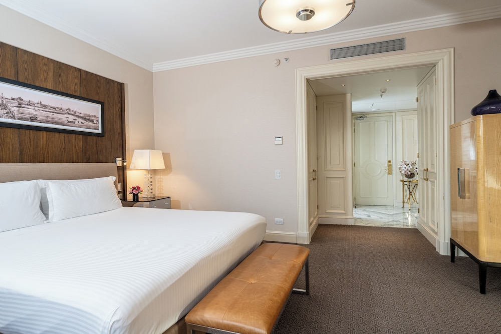 Junior Suite Grand View thumbnail 6