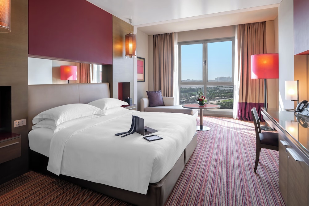 Room, 1 King Bed, Garden View