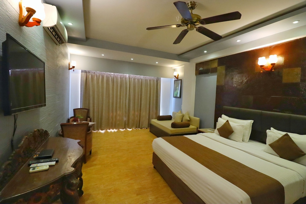 Exotica Room