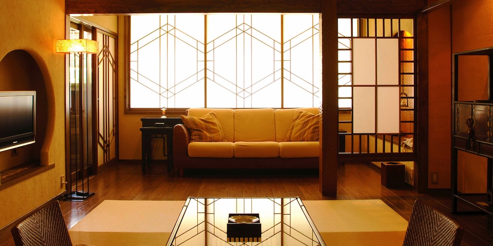 Japanese-Style Premium Suite with Tatami Area with Open-Air Bath and Terrace photo 3