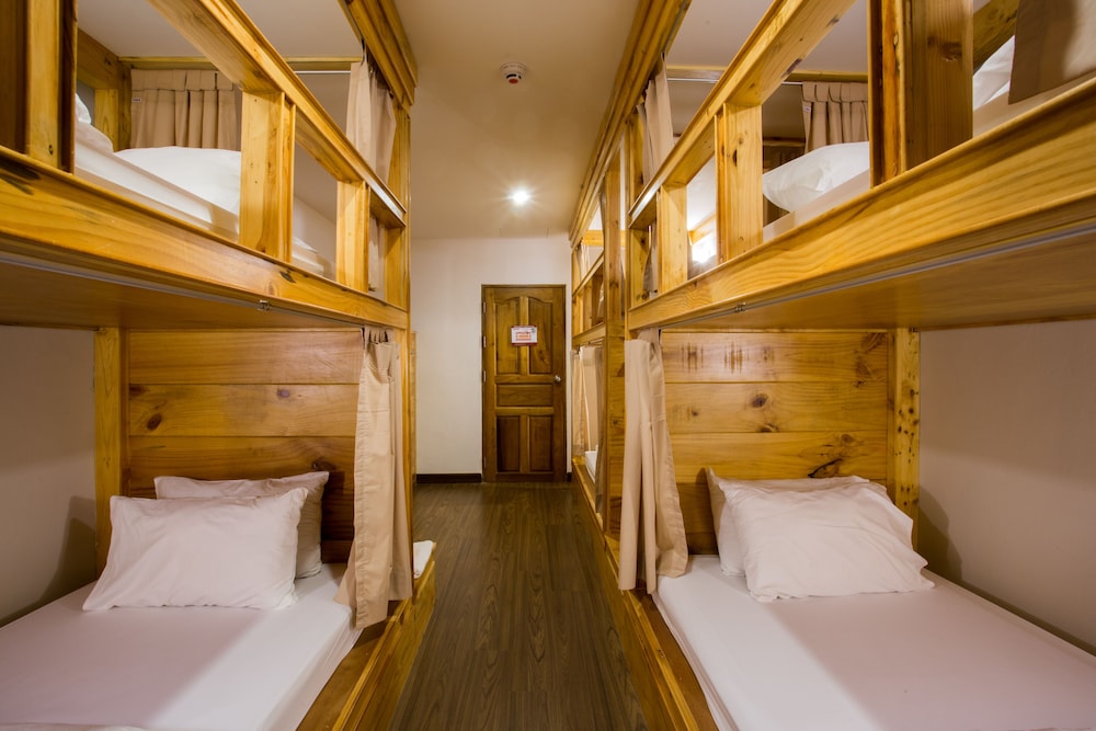 1 Bed in 6-Bed Mixed Dormitory photo 1