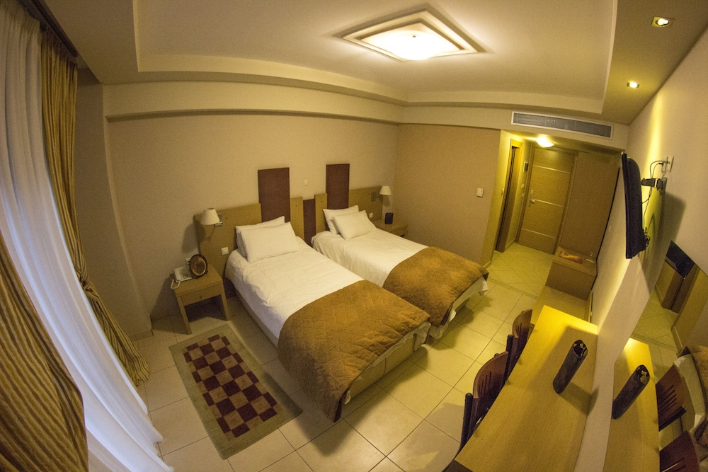 Triple Room - Photo 7