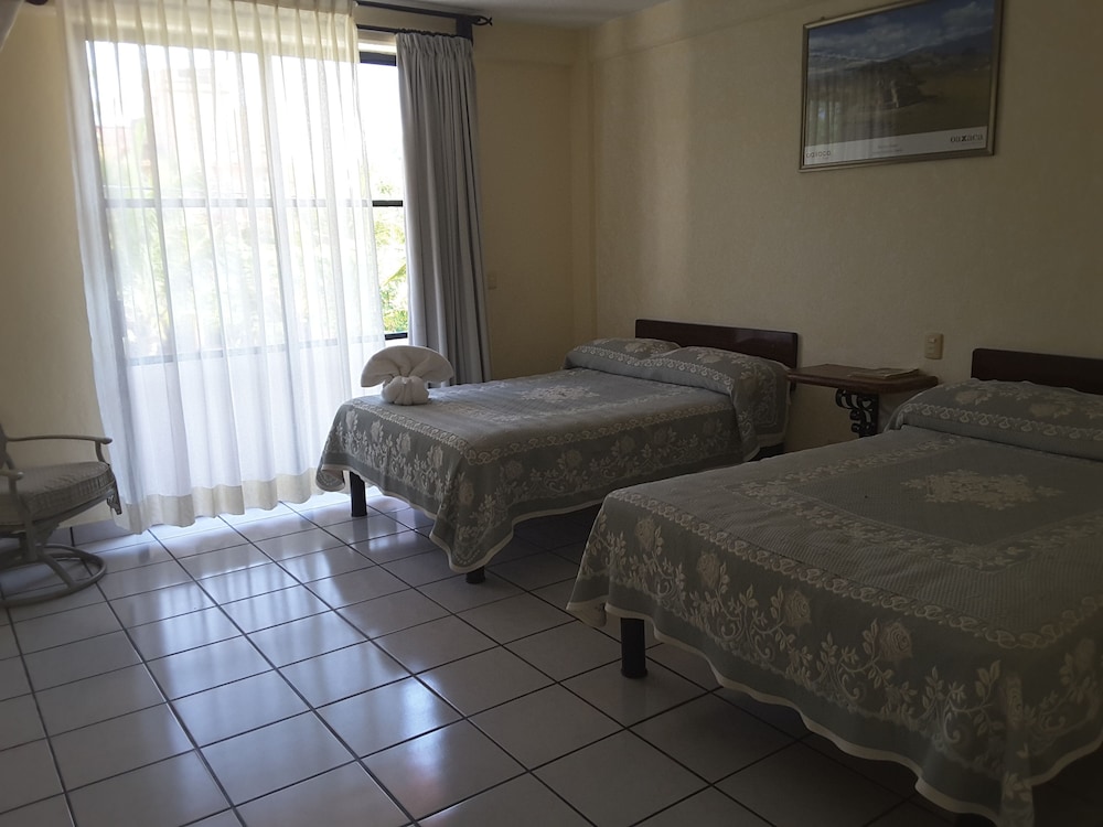 Room, 2 Double Beds photo 1