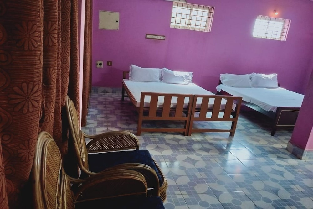 Quadruple Room - Photo 5