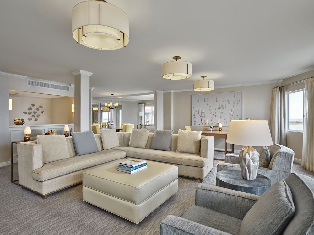 Presidential Suite, 1 King Bed (Vice Presidential) photo 3
