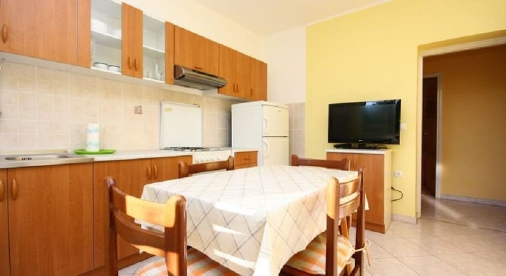 Apartment (Per - comfortable  family apartments )