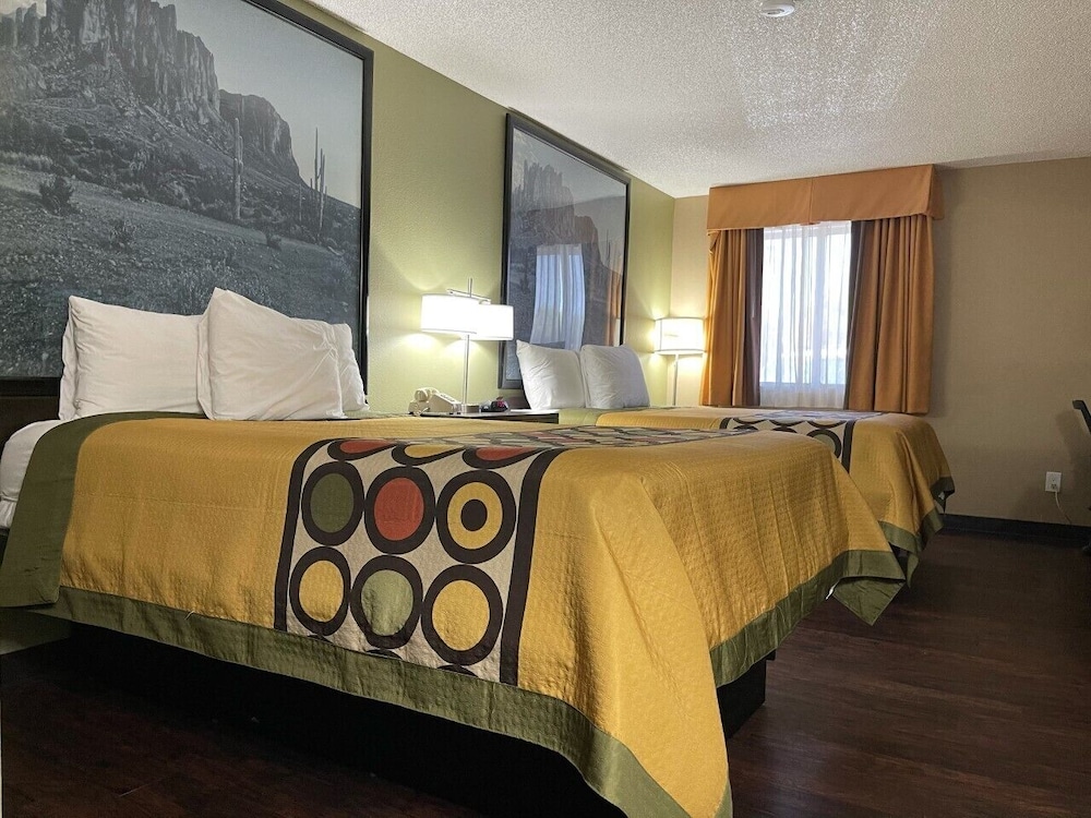 Standard Room, 2 Queen Beds - Photo 2