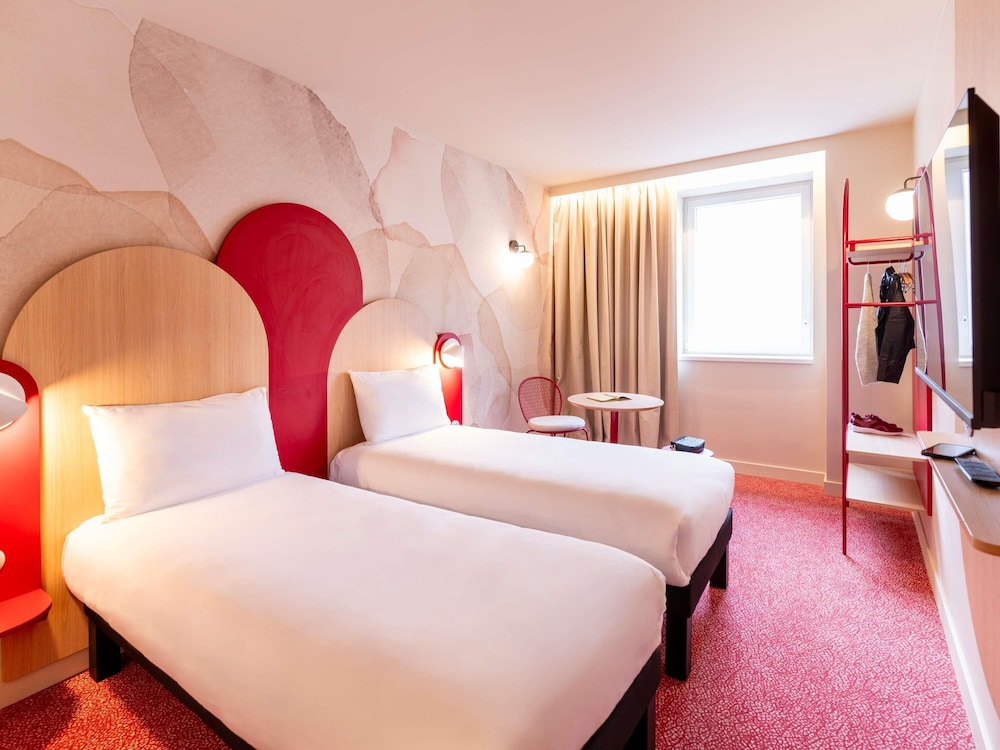 Standard Room, 2 Twin Beds - Photo 5