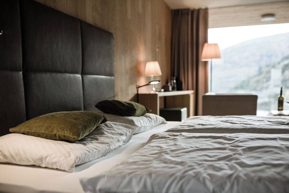 Panoramic Suite, Mountain View photo 2