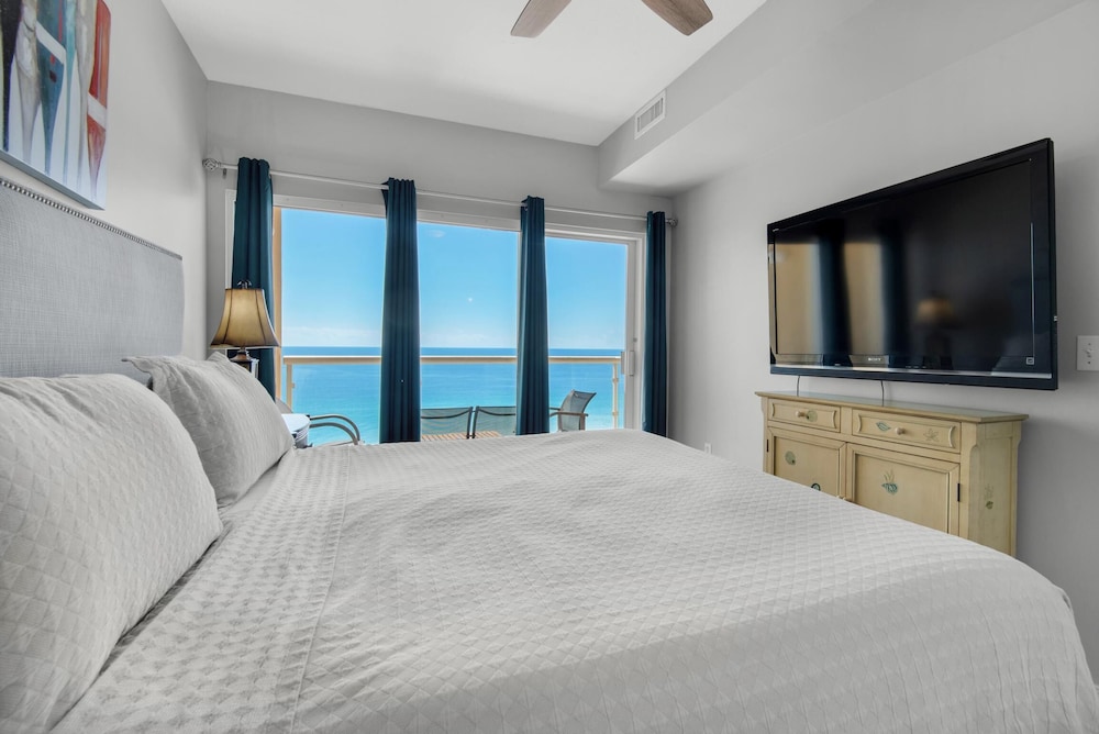 Apartment, Multiple Beds (Emerald Isle unit 1206) photo 2