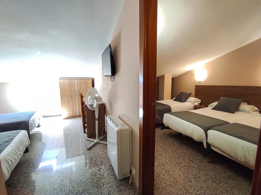 Economy Quadruple Room, 2 Bedrooms