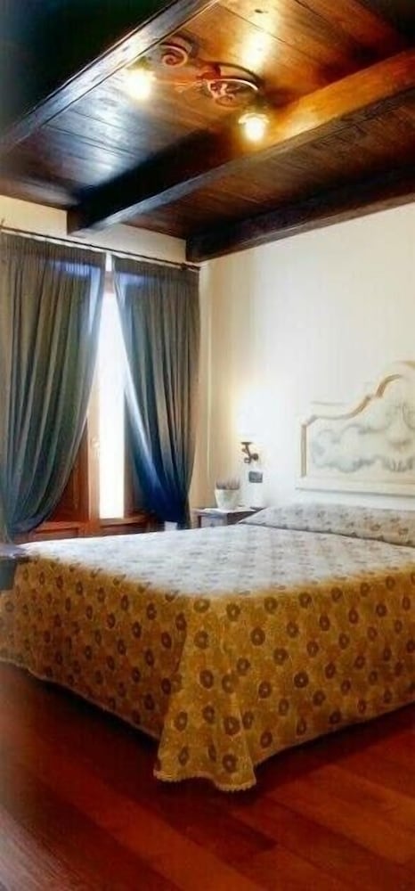 Suite, Connecting Rooms photo 2