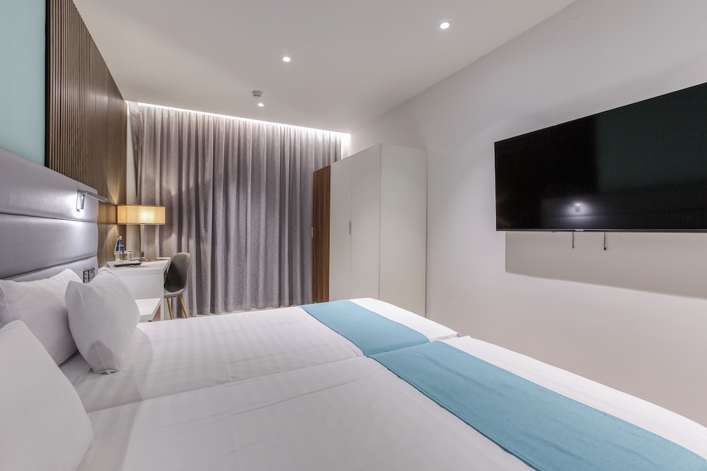 Standard Room, Balcony - Photo 7