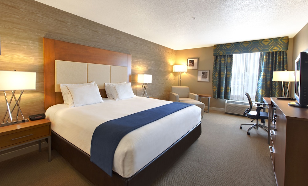 Standard Room, 1 Queen Bed, Accessible (Communications) - Photo 3
