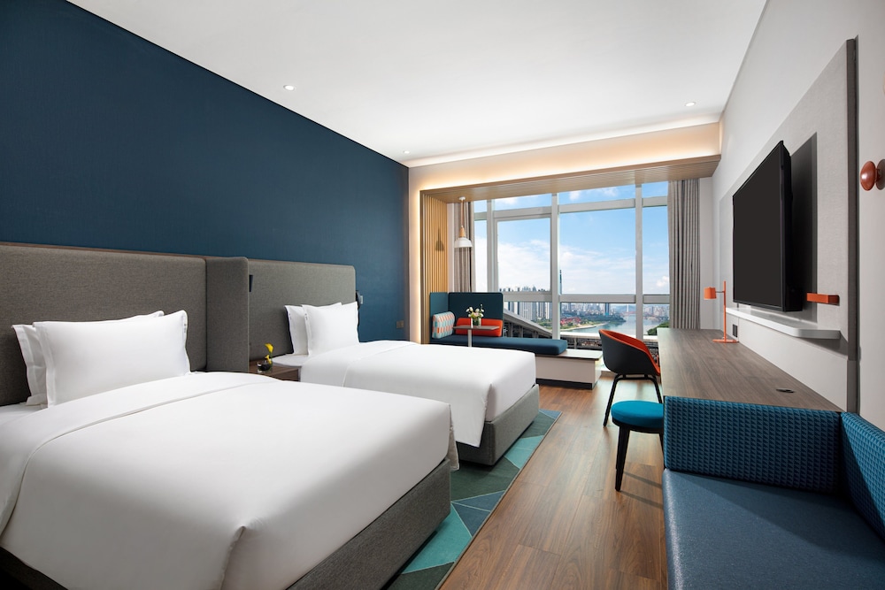 Standard Room, 2 Twin Beds, City View photo 2