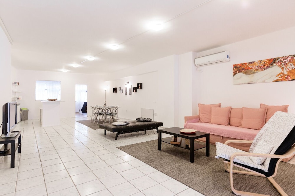 Deluxe Apartment, 2 Bedrooms (Penthouse, 4th Floor)