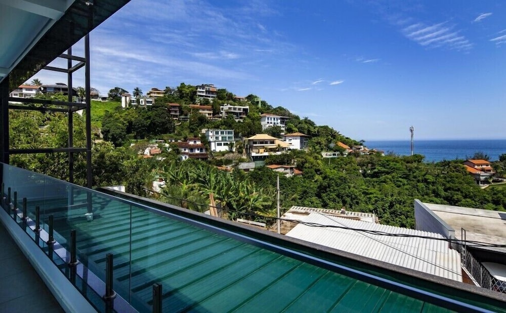Luxury Suite, 1 King Bed, Non Smoking, Ocean View