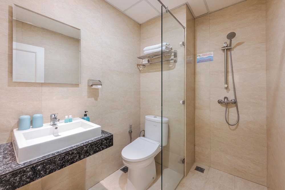 Royal Deluxe Room - Photo 2