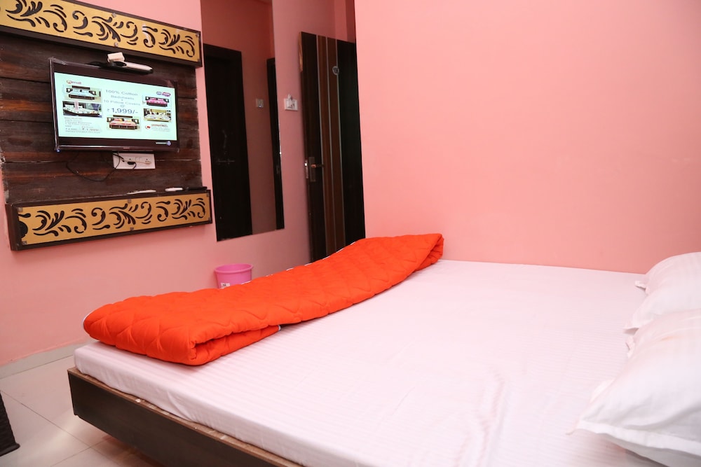 Deluxe Room - Photo 3