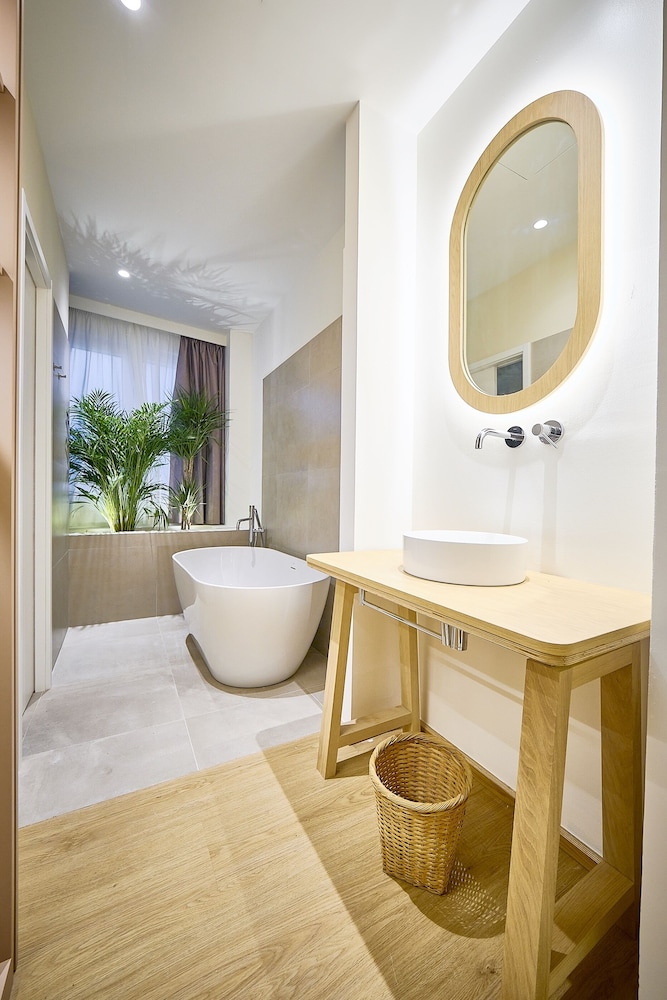 Superior Double Room - Photo 3