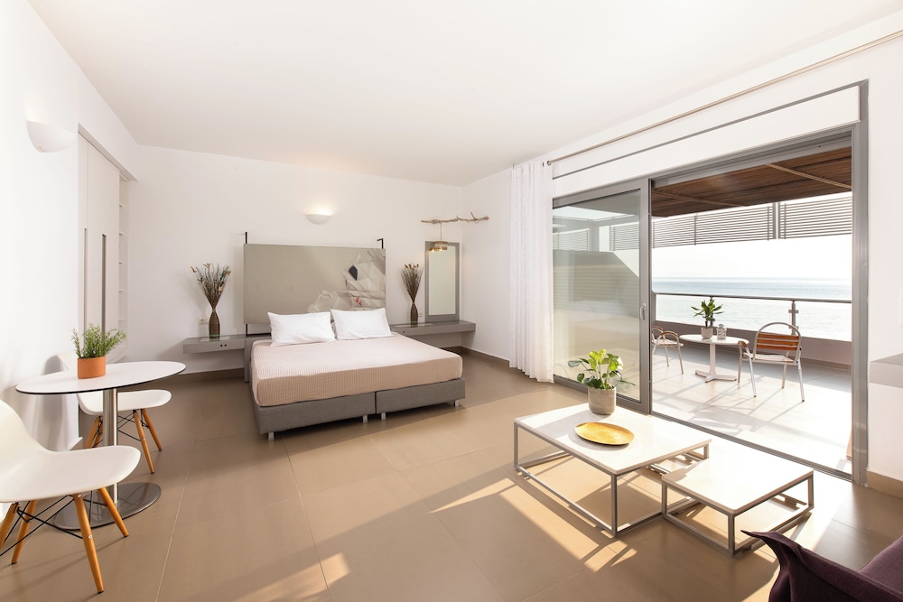 Junior Suite, Sea View (Panoramic)