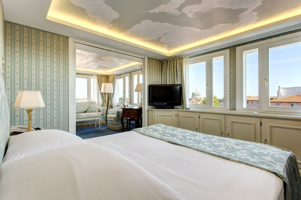 Junior Suite thumbnail 5