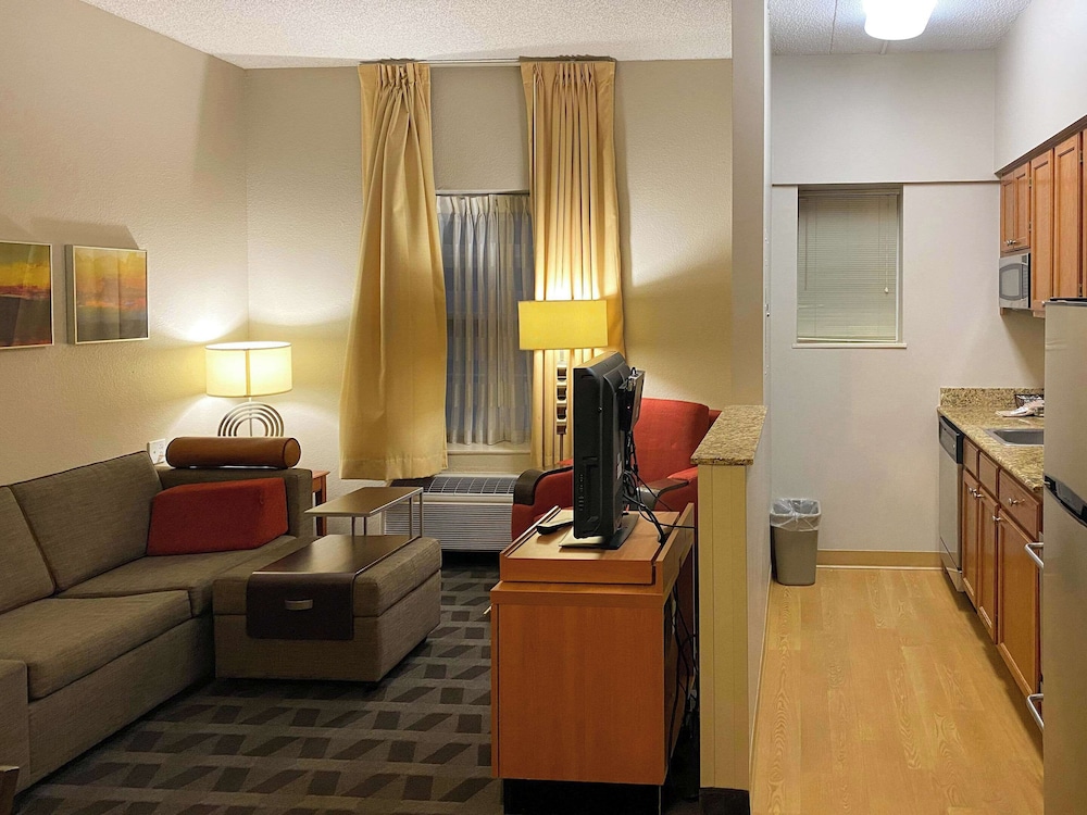 Suite, 1 Queen Bedroom, Non Smoking - Photo 5